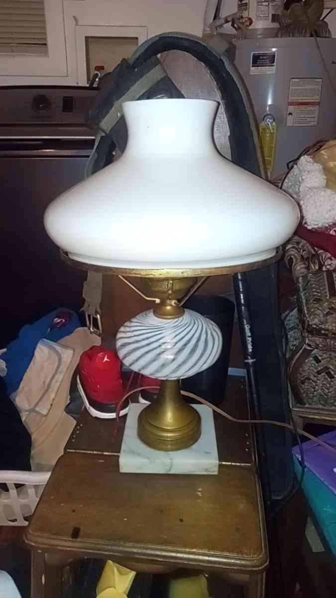 Different Antiques - Yatesville, Georgia - FleaMarketBay