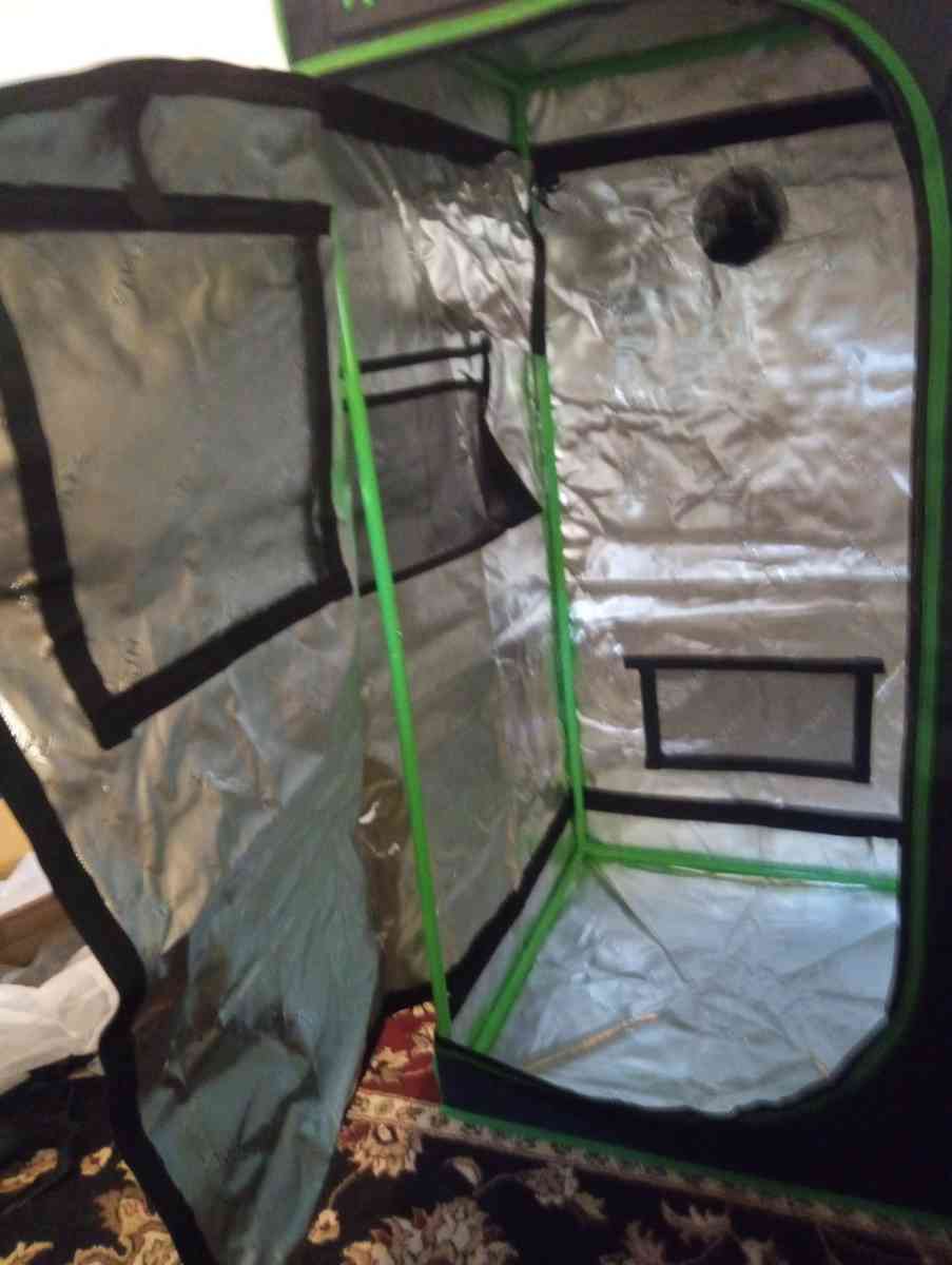 vivosun grow tent - Reading, Pennsylvania - FleaMarketBay