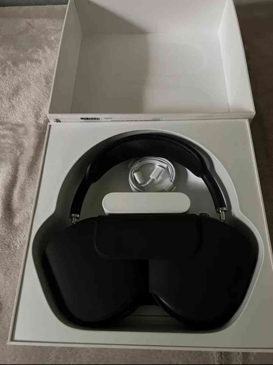 Apple AirPods Max USB C Type - Miami, Florida - FleaMarketBay