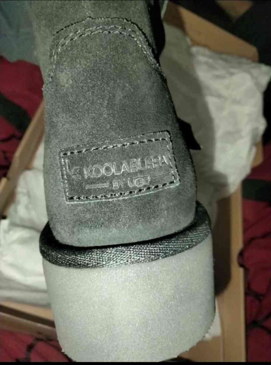 Black Womens UGG Boots Size 10 - Slidell, Louisiana - FleaMarketBay