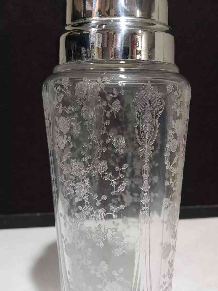 Rare Cambridge Glass Cocktail Mixer - Avon Park, Florida - FleaMarketBay