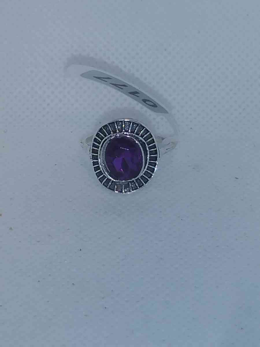 Purple Signet Ring - Roanoke, Virginia - FleaMarketBay