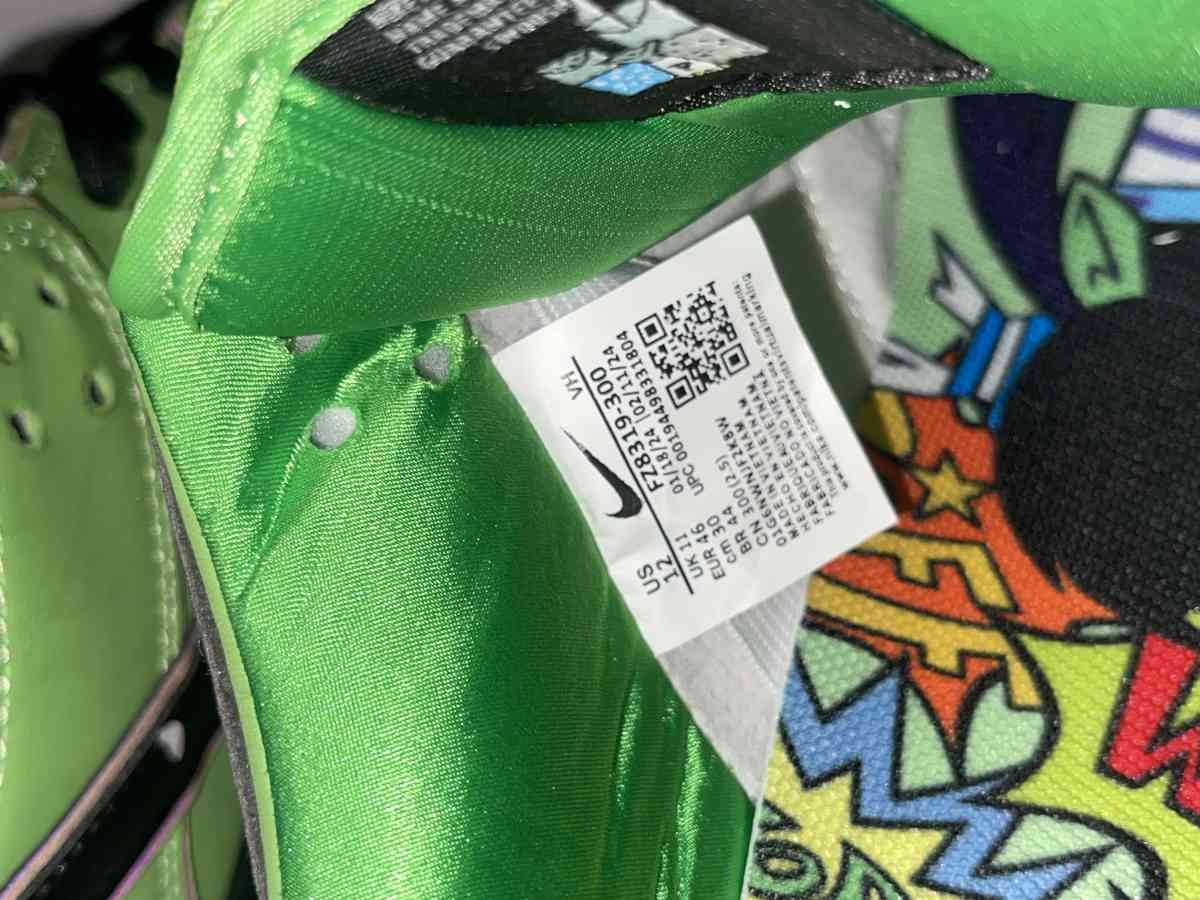 Green Powerpuff Dunks - Alpharetta, Georgia - FleaMarketBay