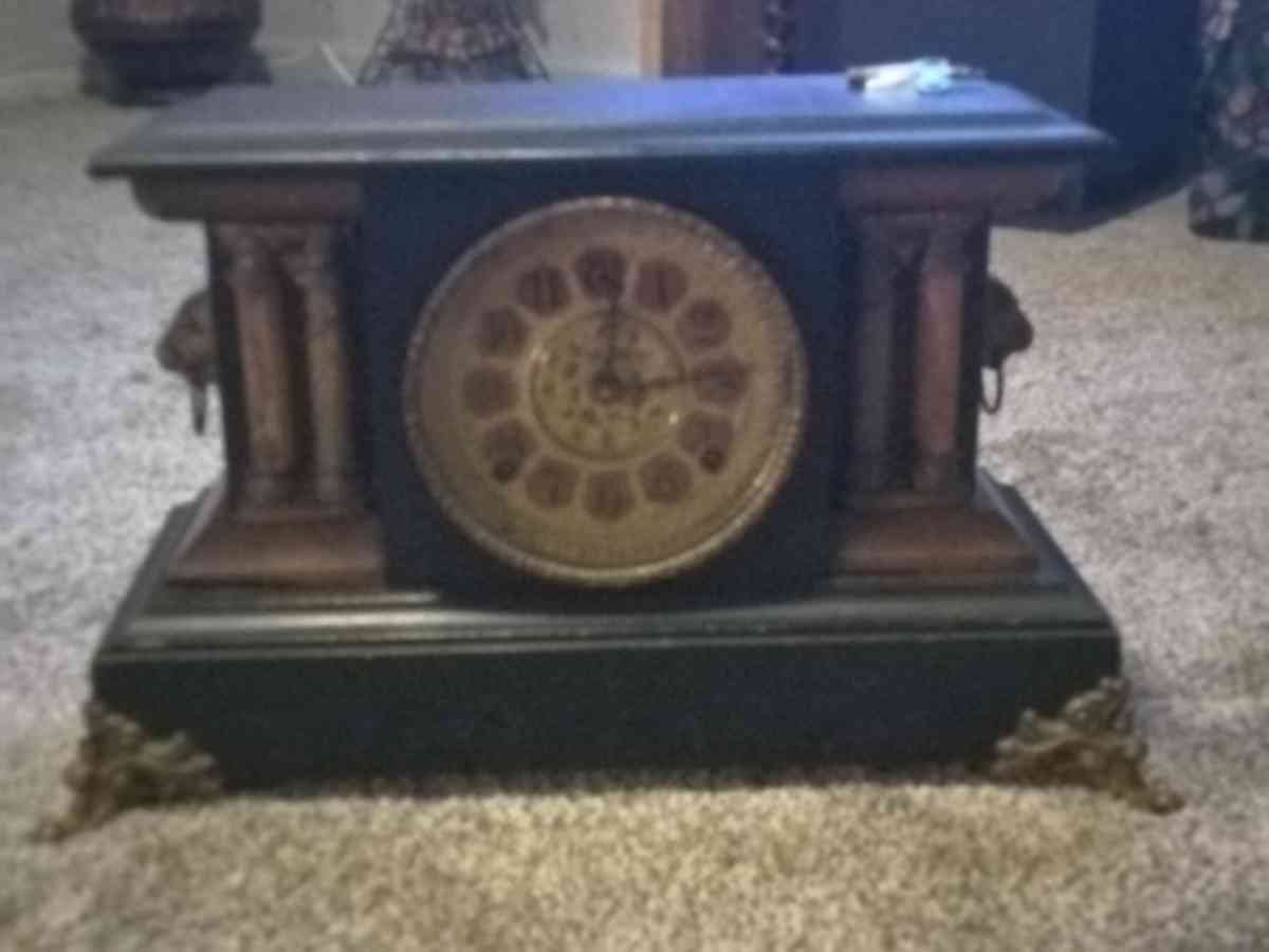 wmLGilbert Mantel Clock - Lincoln, Nebraska - FleaMarketBay