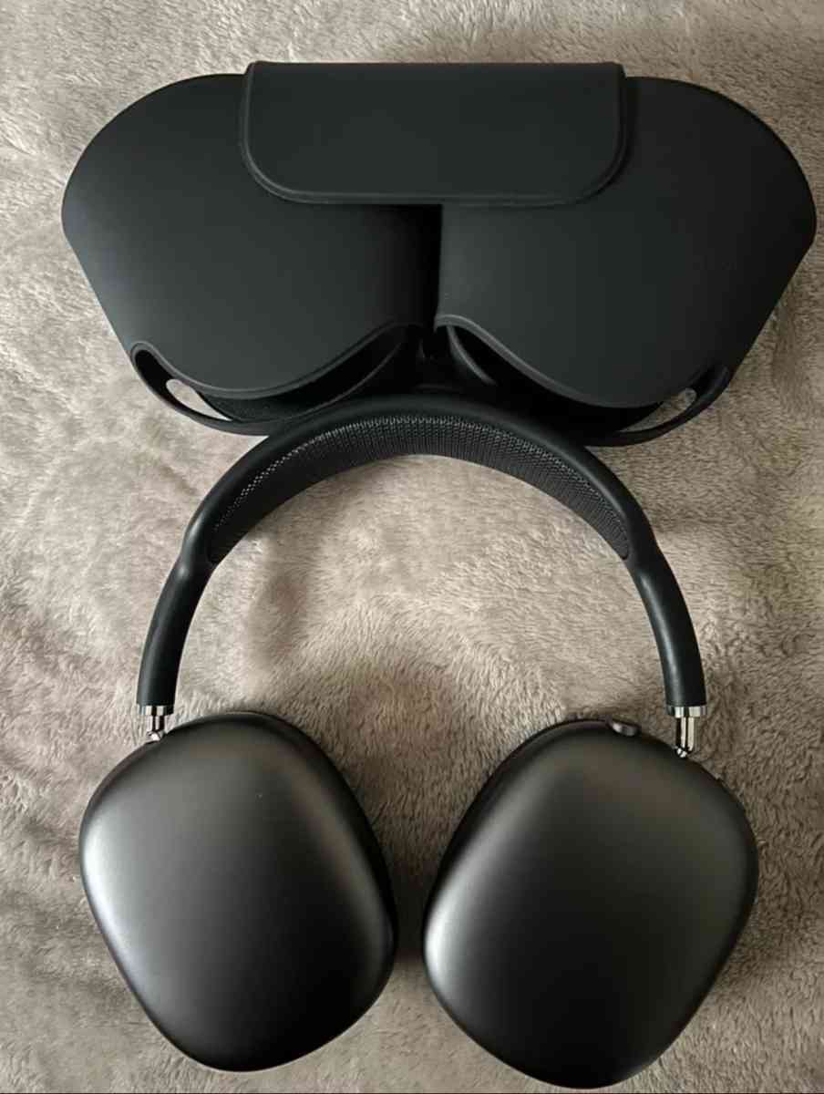 Apple AirPods Max USB C Type - Miami, Florida - FleaMarketBay