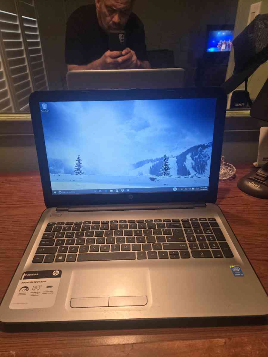 HP  Laptop Notebook model  15ay083nr - Tavares, Florida