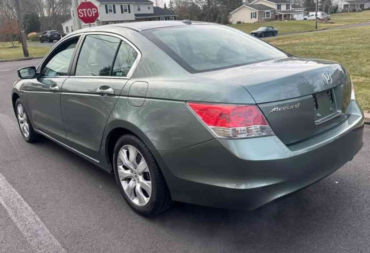 2010 Honda Accord EXL - Los Angeles, California - FleaMarketBay