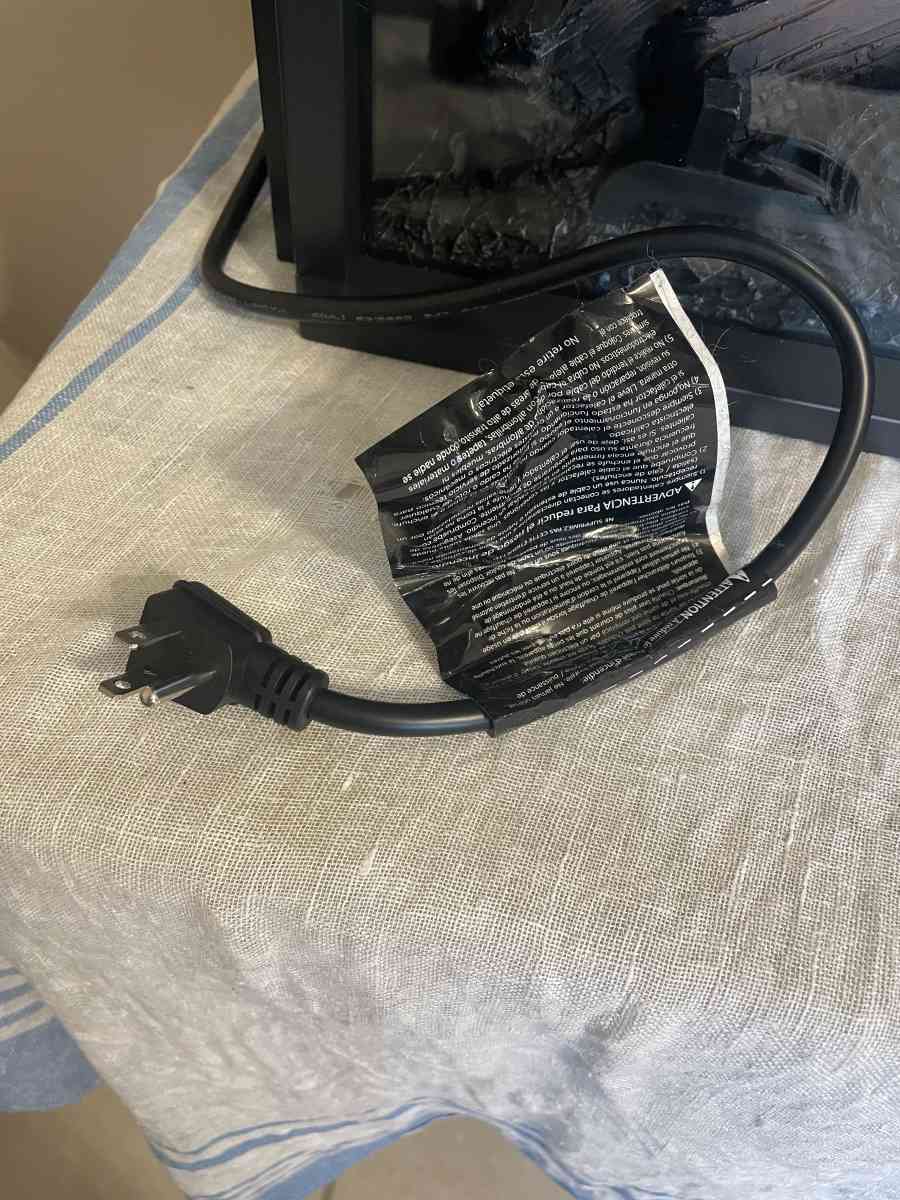 Brand New Real Flame Fire Place With Remote - Kissimmee, Florida - FleaMarketBay