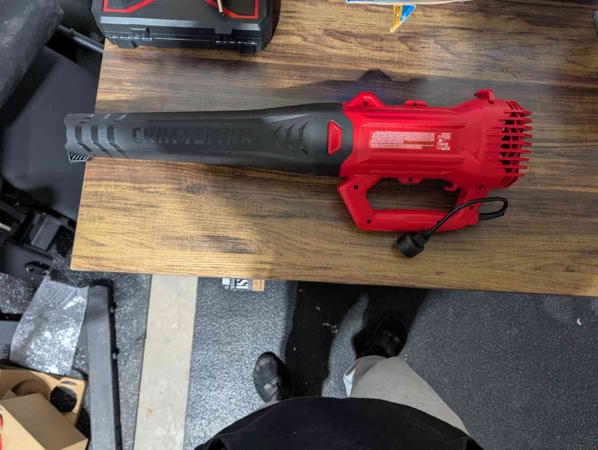Craftsman v20 Corded Leaf Blower - Richfield, Ohio