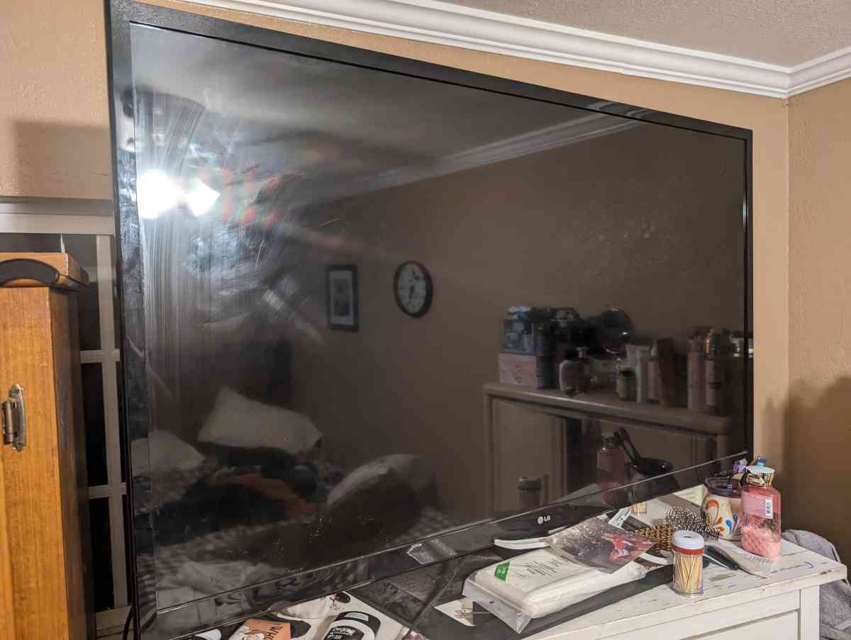 50 inch LG TV - Duarte, California - FleaMarketBay