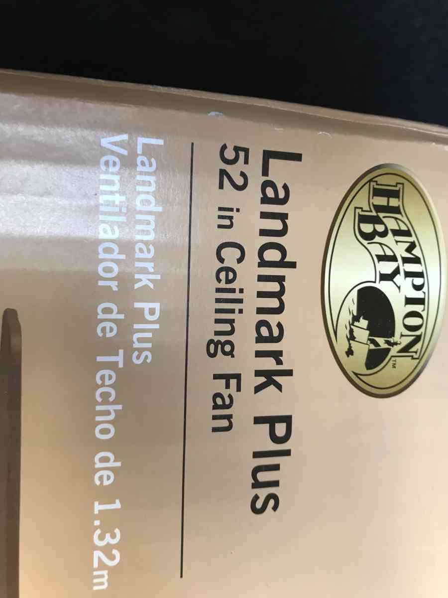 ceiling fan with lights - Mc Lean, Virginia - FleaMarketBay