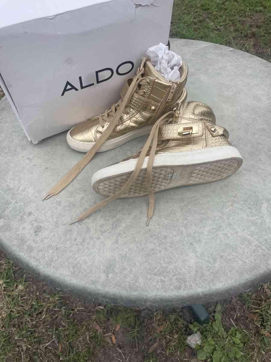 Like New Gold  Aldo High Tops - Kissimmee, Florida - FleaMarketBay