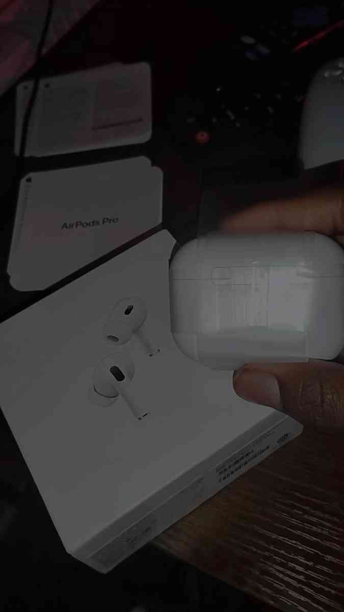 air pods pros - Newark, New Jersey