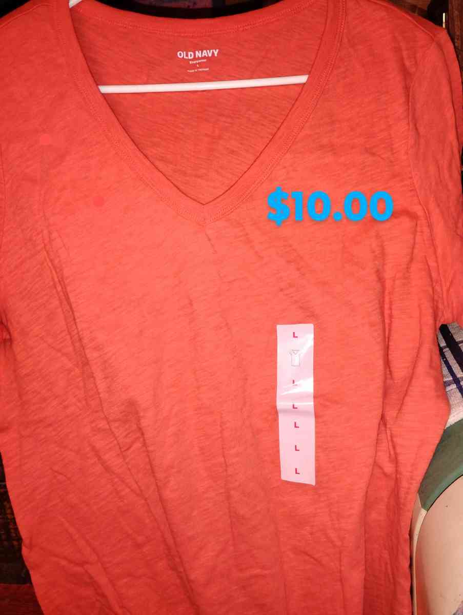 old navy shirt - Salisbury, North Carolina - FleaMarketBay