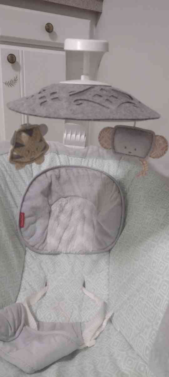 baby bouncer with mobile - Wyoming, Michigan - FleaMarketBay