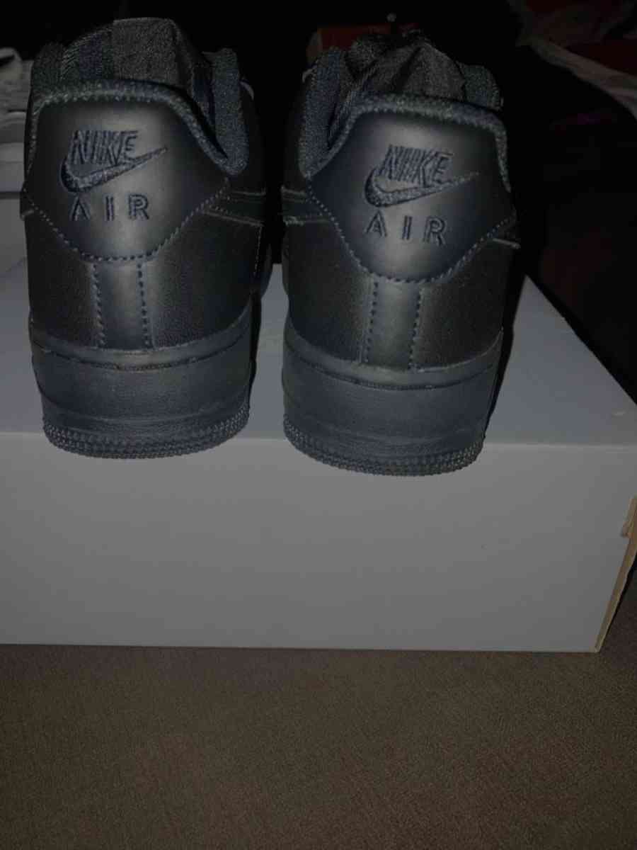 Black air forces 1s - Dallas, Texas - FleaMarketBay