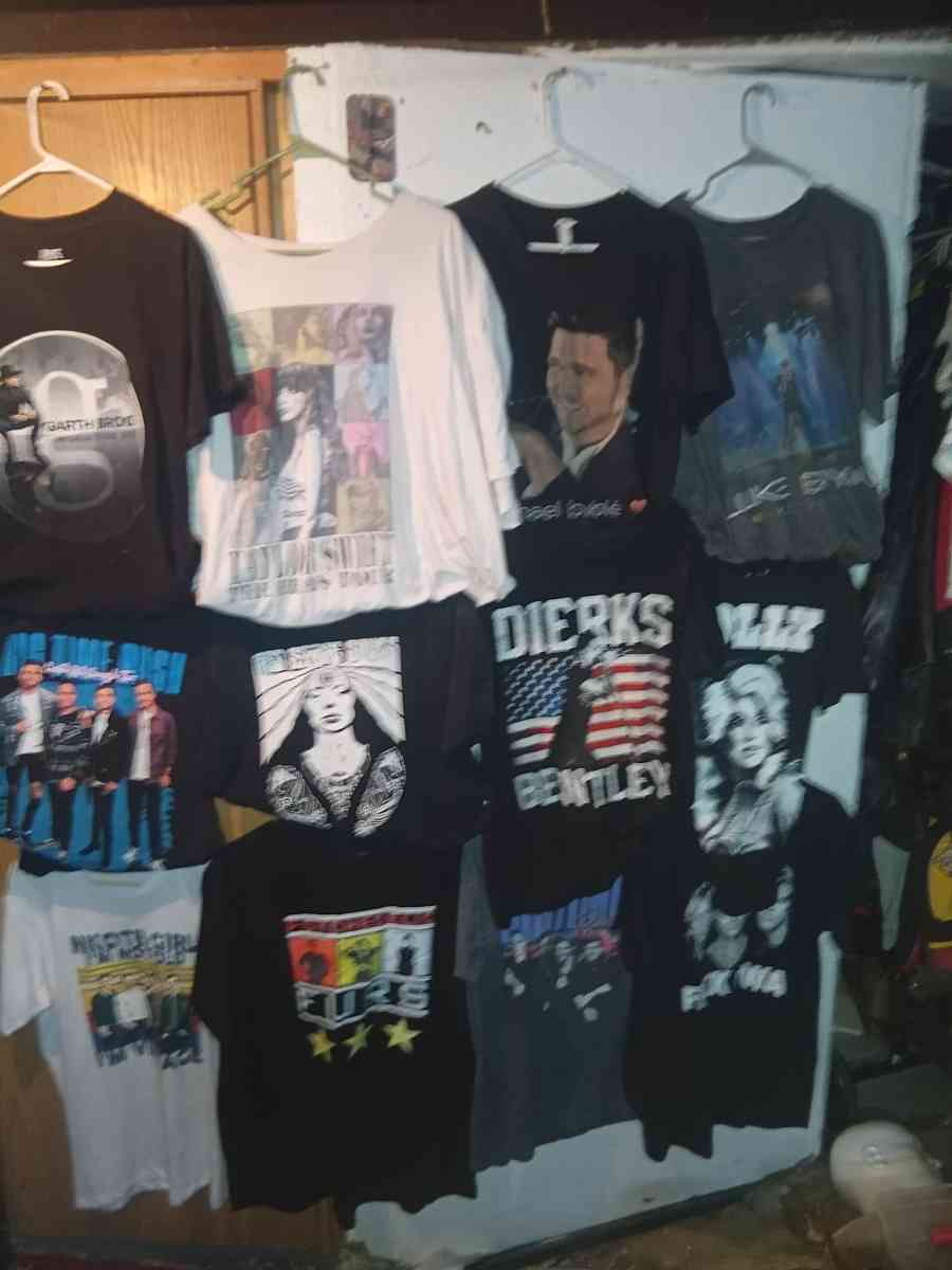 concert shirts - Akron, Ohio - FleaMarketBay