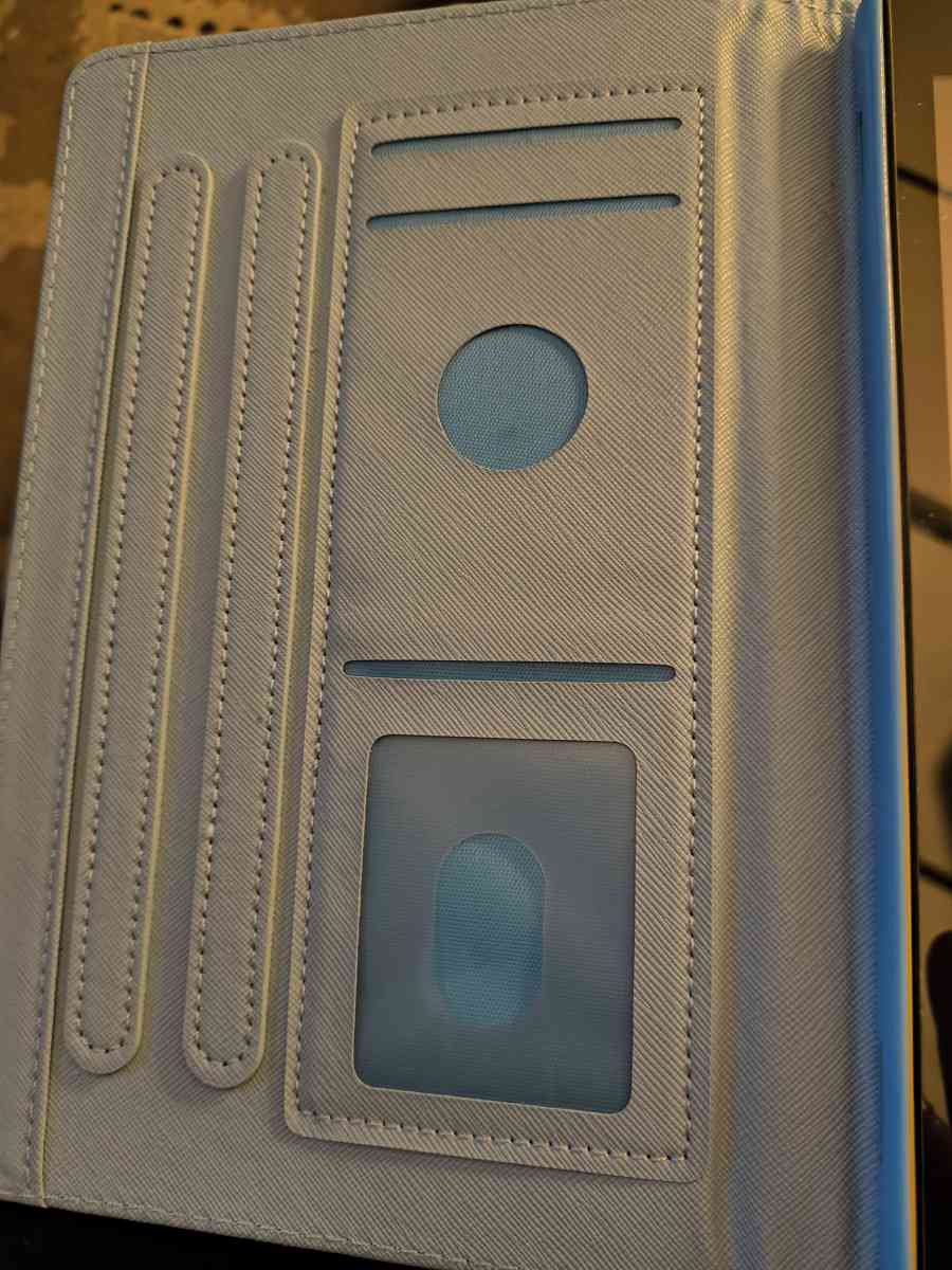 kindle fire tablet 8th generation HD - Westfield, Massachusetts - FleaMarketBay