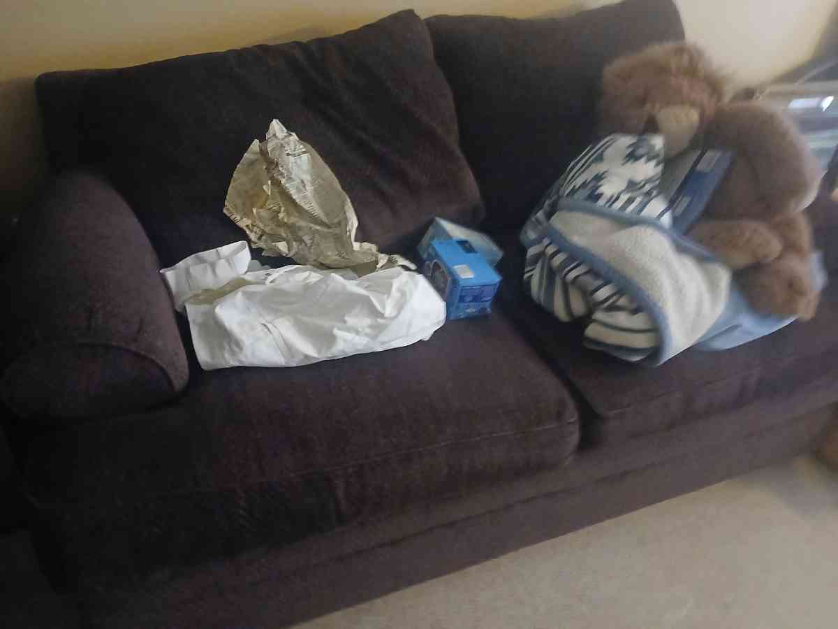 chairs and couches - Huntsville, Alabama - FleaMarketBay