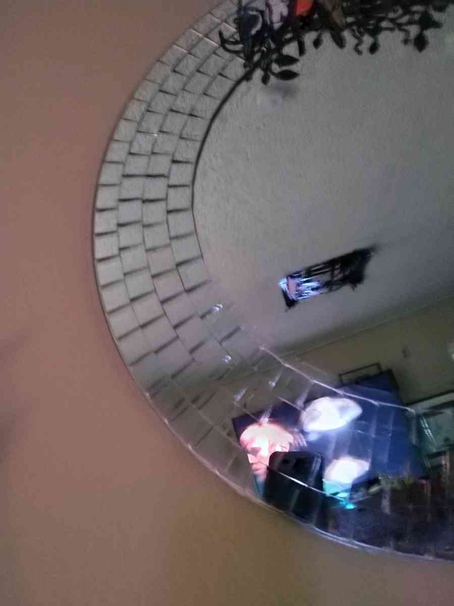 round beveled Mirror - Citrus Heights, California