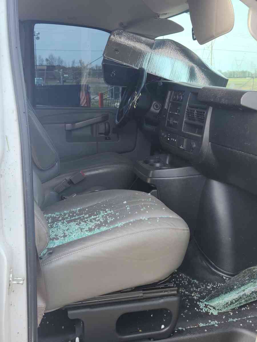 2018 Chevy Express Van 2500 - Tipton, Tennessee - FleaMarketBay