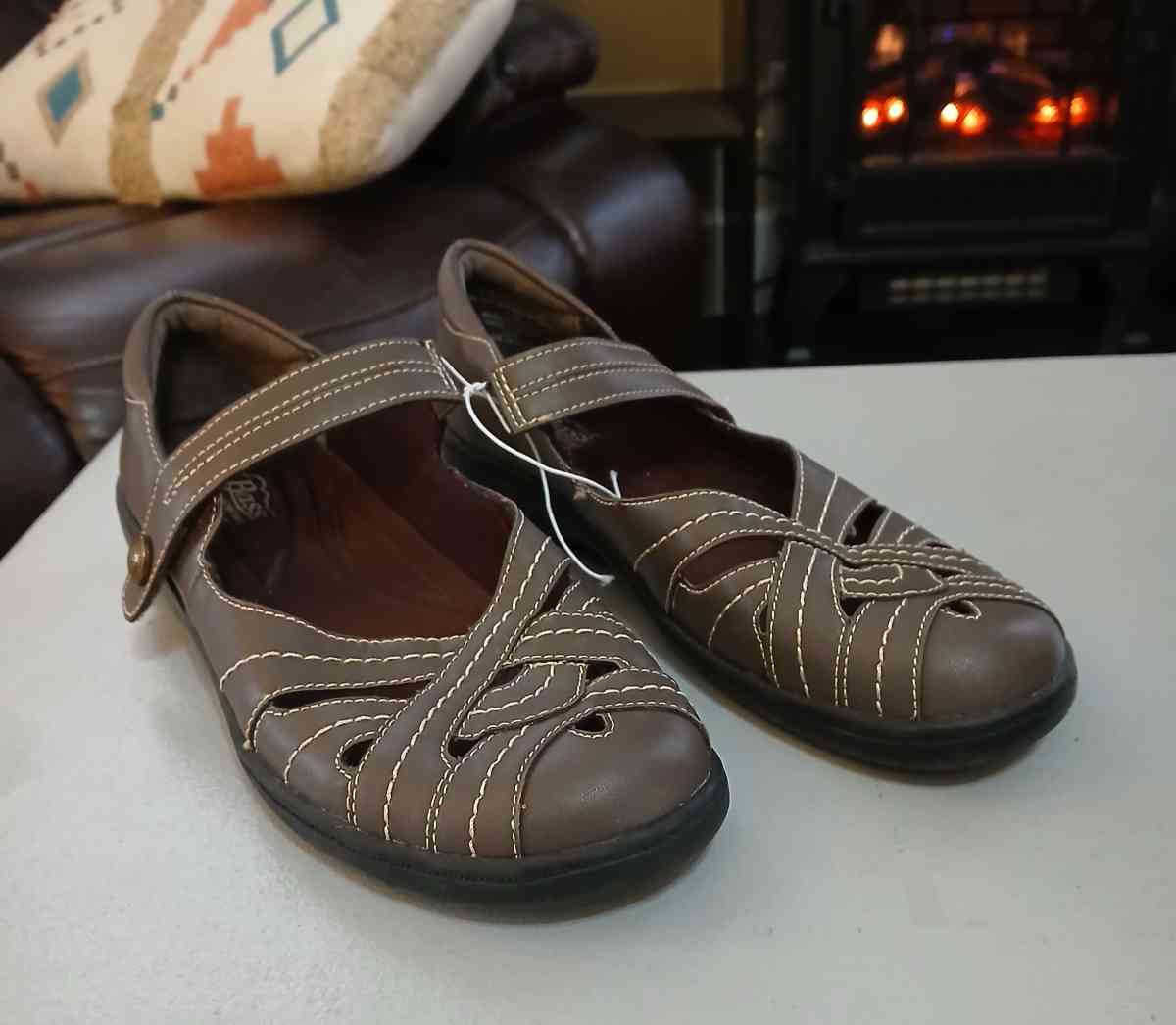 Bass Madelyn Comfort Shoes for Women Size 8 point 5