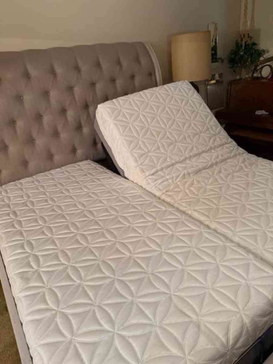 Top Of The Line LUXURY COMFORT Bed Suite - Saint Louis, Missouri - FleaMarketBay
