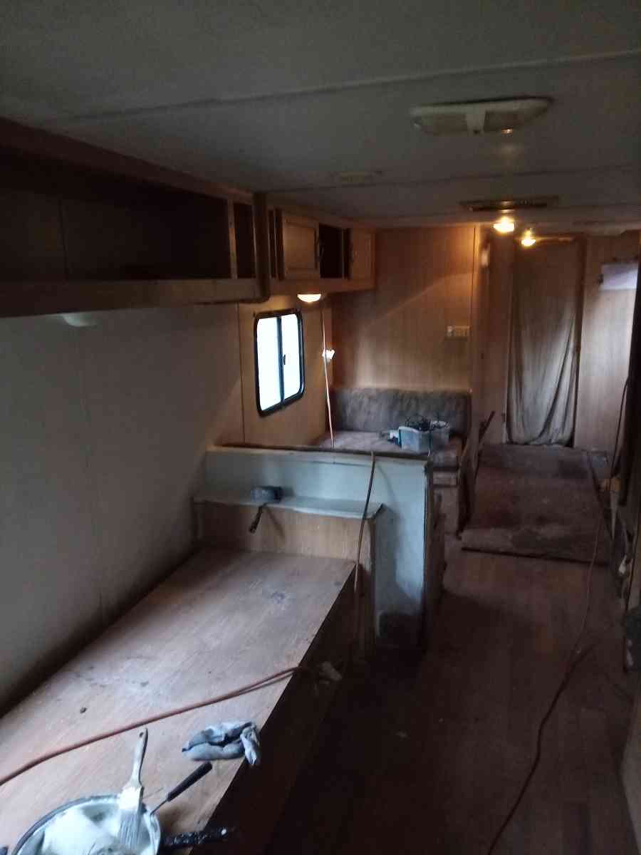 camper - New Caney, Texas - FleaMarketBay