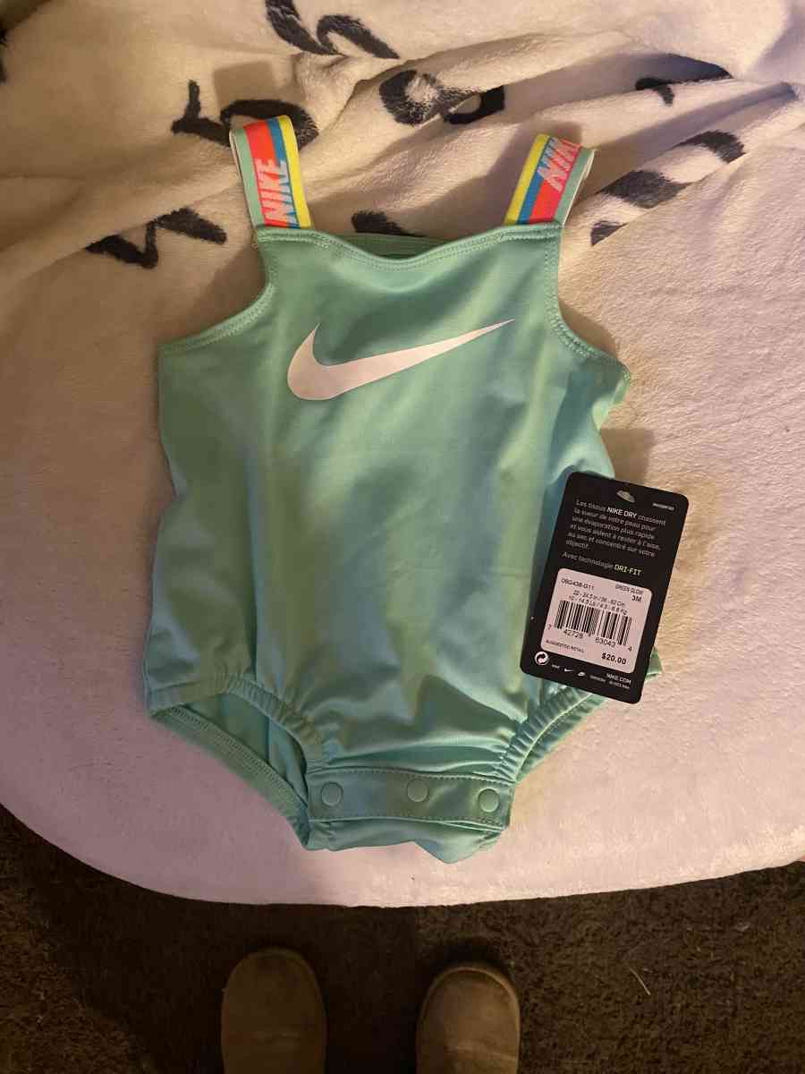 Nike bathing suit for newborn girl - Eminence, Kentucky - FleaMarketBay