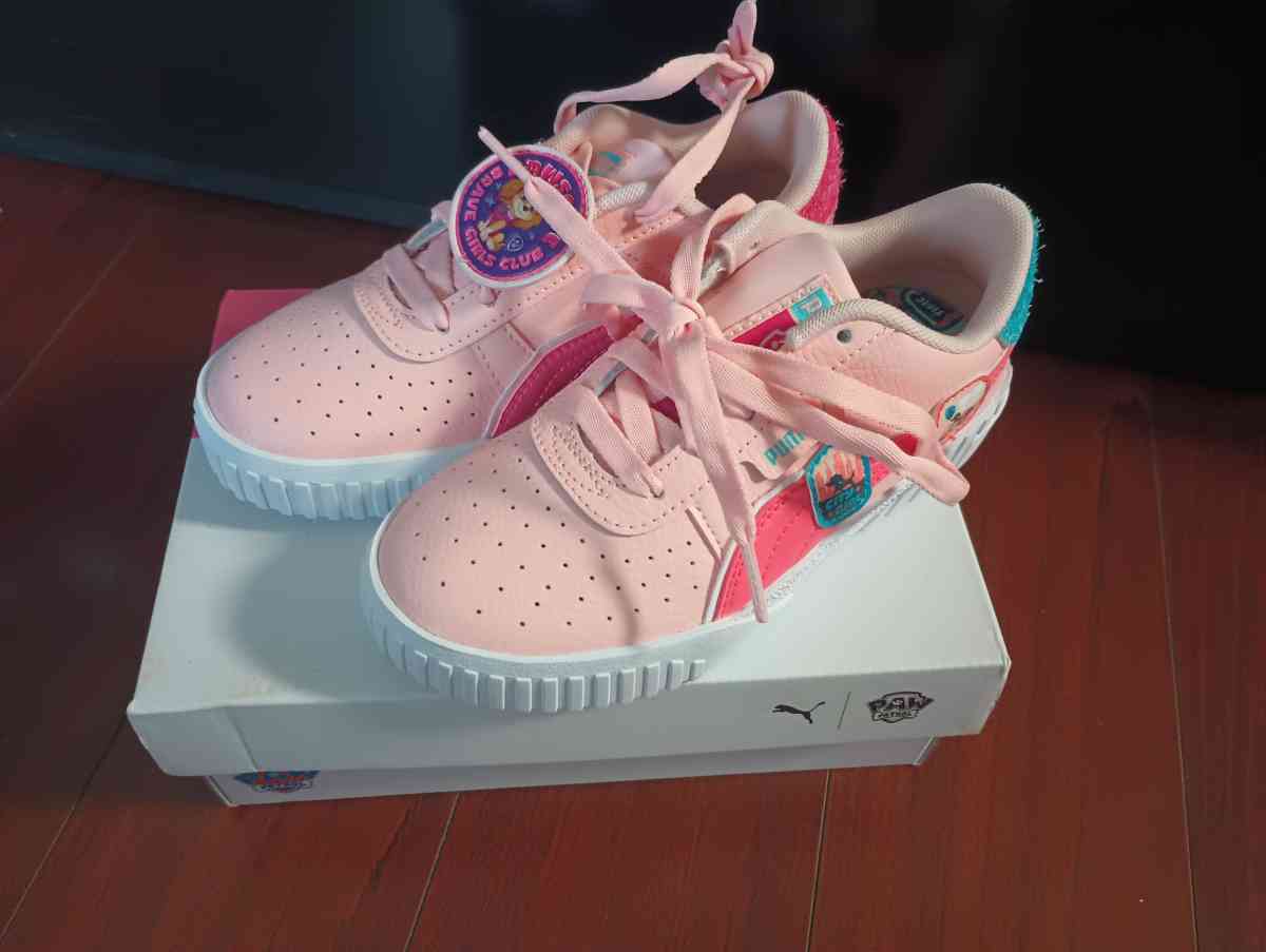 child puma paw patrol sneakers  size one - Palm Bay, Florida - FleaMarketBay