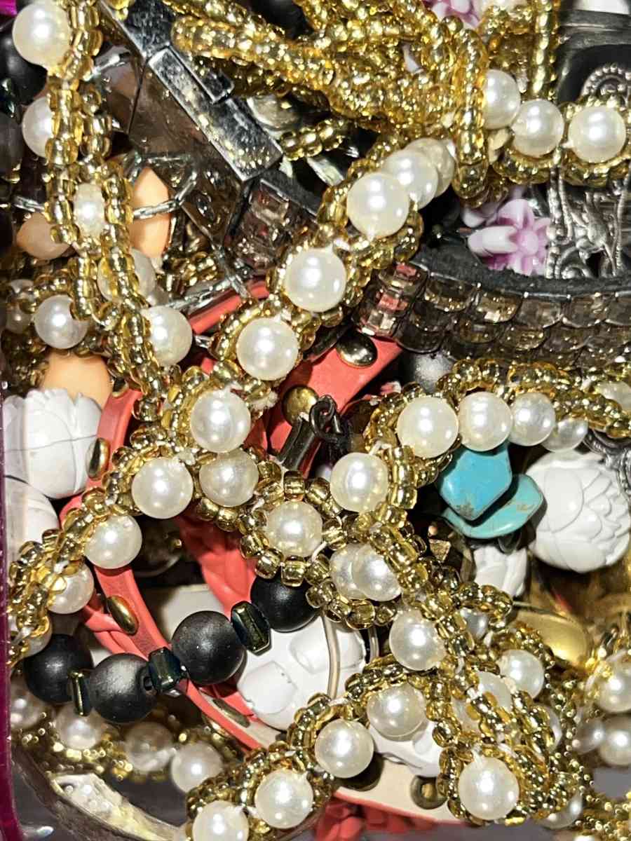Jewelry Bags bulk - Des Moines, Iowa - FleaMarketBay