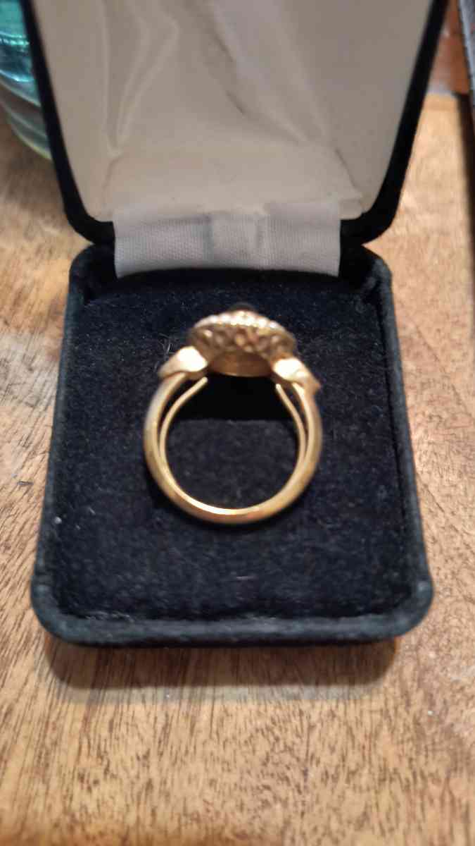 Vintage Avon Ring - Greenville, Illinois - FleaMarketBay