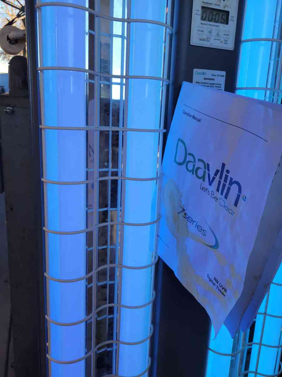 Medical blue light - Adelanto, California