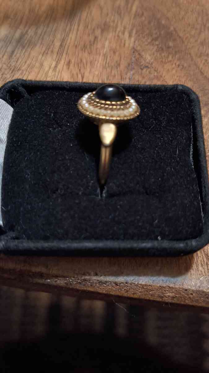 Vintage Avon Ring - Greenville, Illinois - FleaMarketBay
