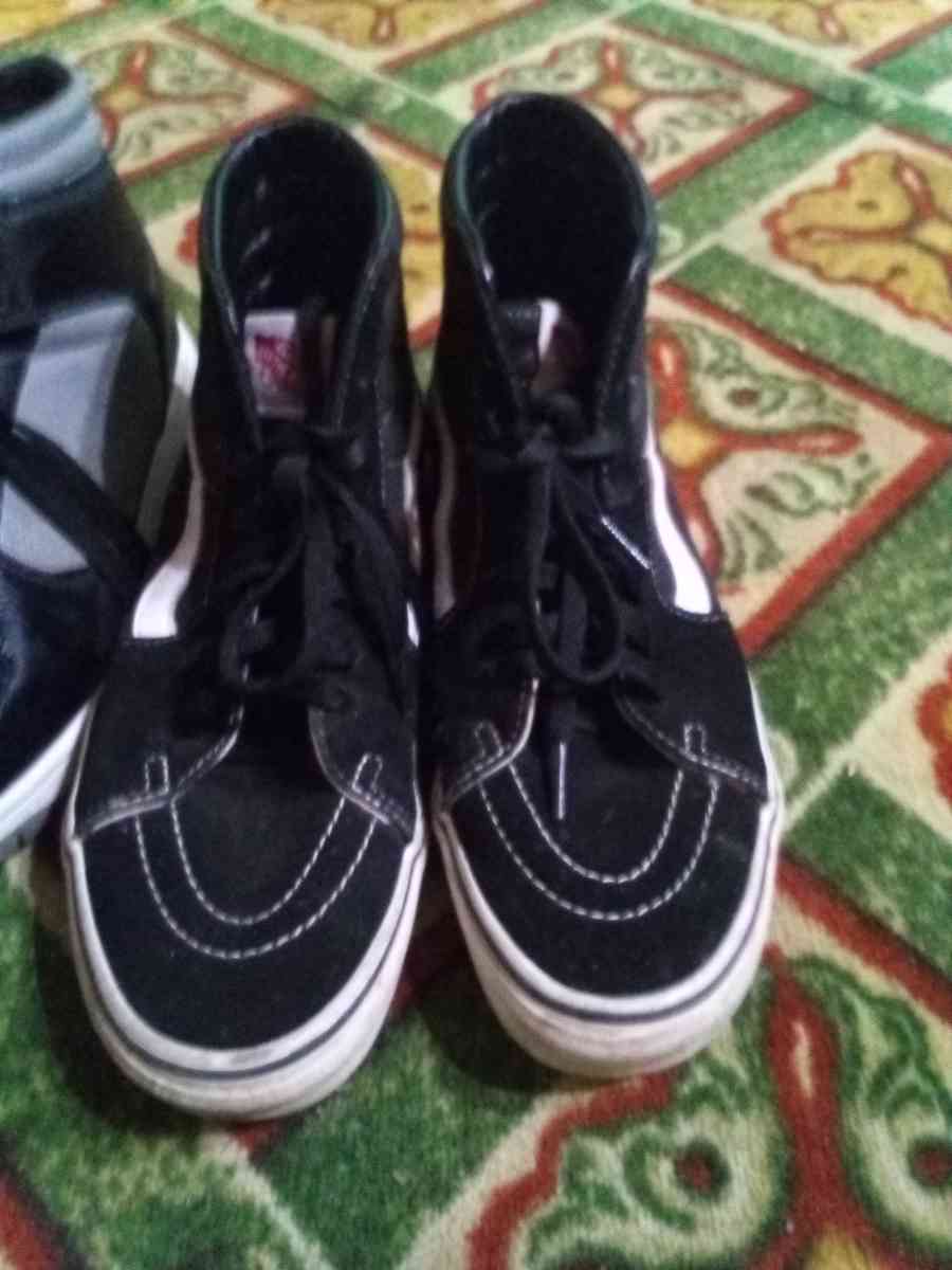 shoes - Broussard, Louisiana - FleaMarketBay