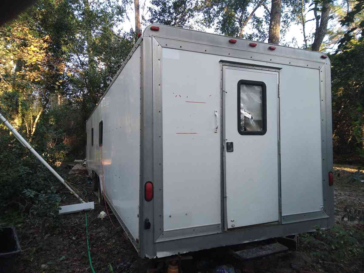 camper - New Caney, Texas