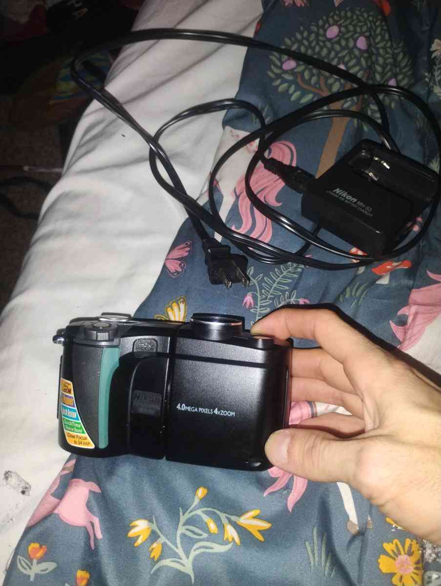 nikon Coolpix 4500 - Huntington, West Virginia - FleaMarketBay