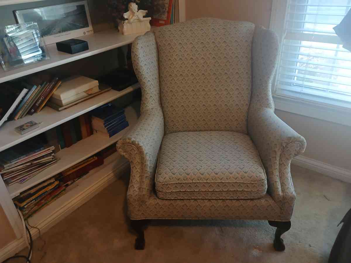 chairs - Huntsville, Alabama - FleaMarketBay