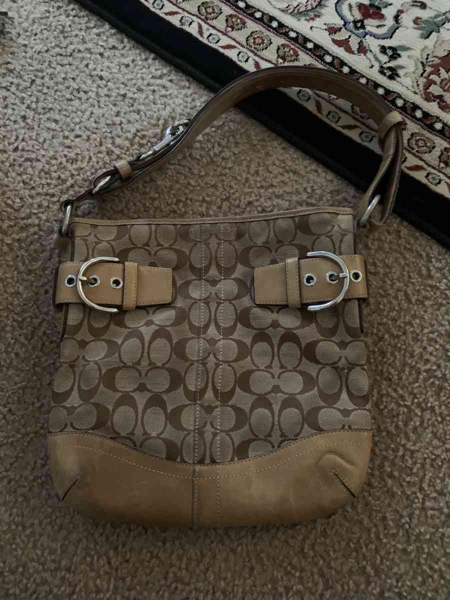 coach shoulder bag - Cleveland, Texas - FleaMarketBay