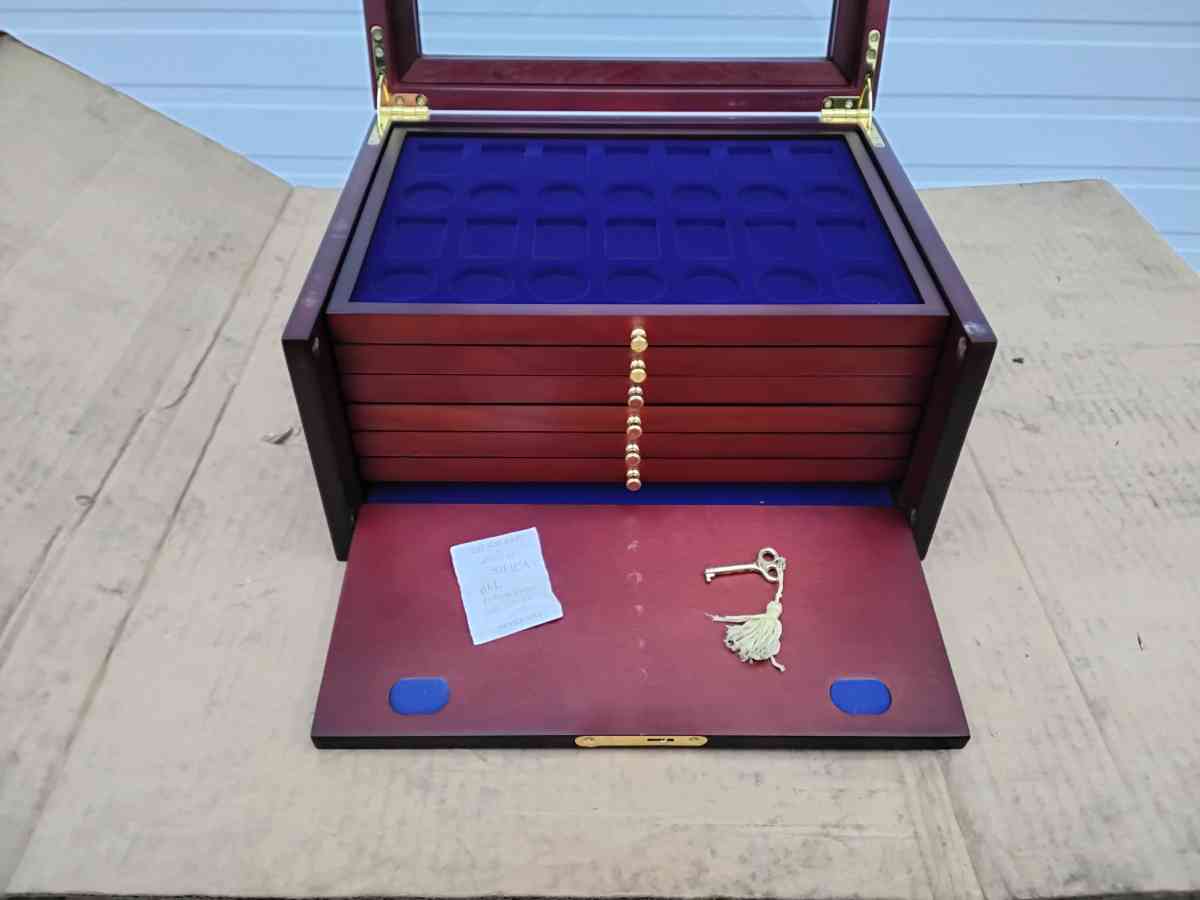 Nice Presidential Coin Collectors Case with Lock Brand New - Williamstown, New Jersey - FleaMarketBay
