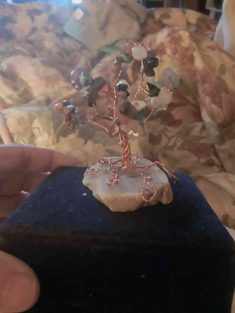Tree of Life on a slab of quartz - Melvin, Illinois - FleaMarketBay