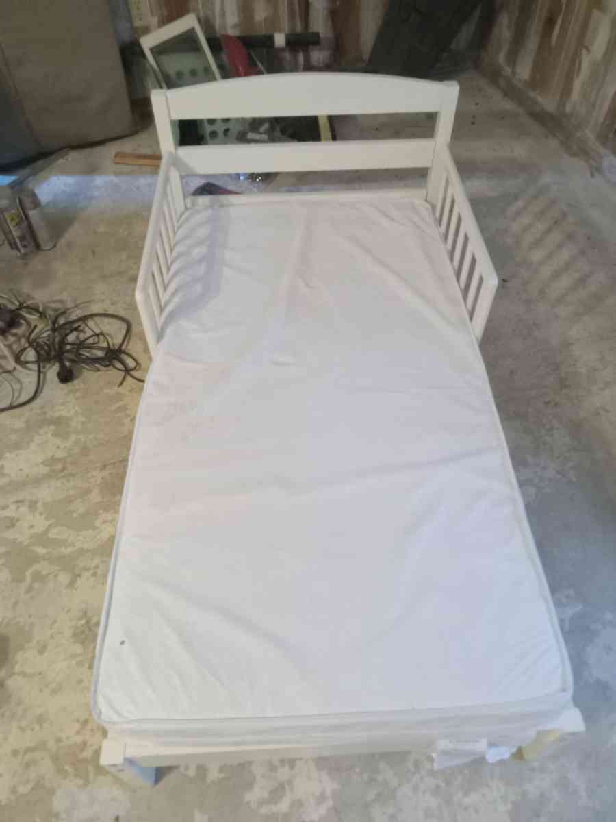 toddler bed - Zachary, Louisiana