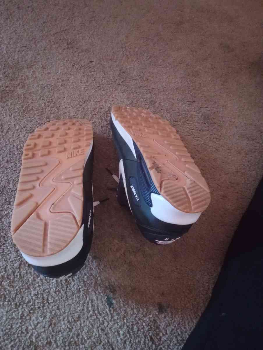 Air Max 90 - Battle Creek, Michigan - FleaMarketBay