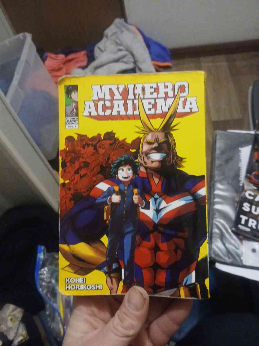 a box set of expensive books and 3 anime books for cheap - Jasper, Alabama - FleaMarketBay