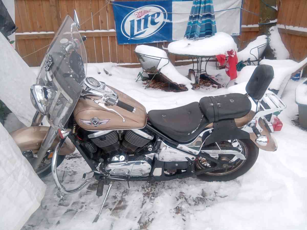 2005 Vulcan 800 Kawasaki motorcycle - Akron, Ohio - FleaMarketBay