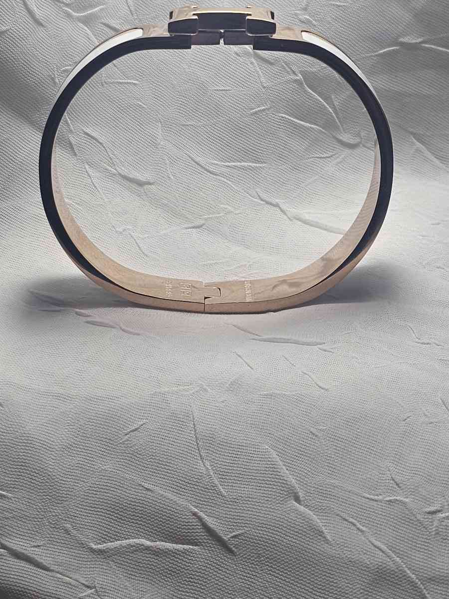 hermes Bracelet - Minerva, Ohio - FleaMarketBay