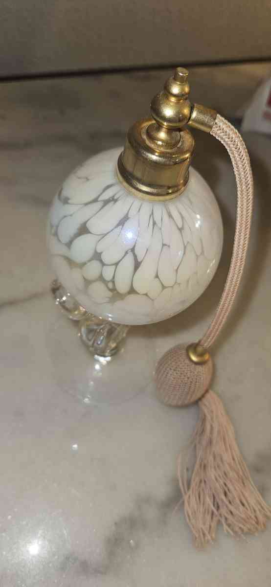 perfume bottle vintage - Aurora, Colorado - FleaMarketBay