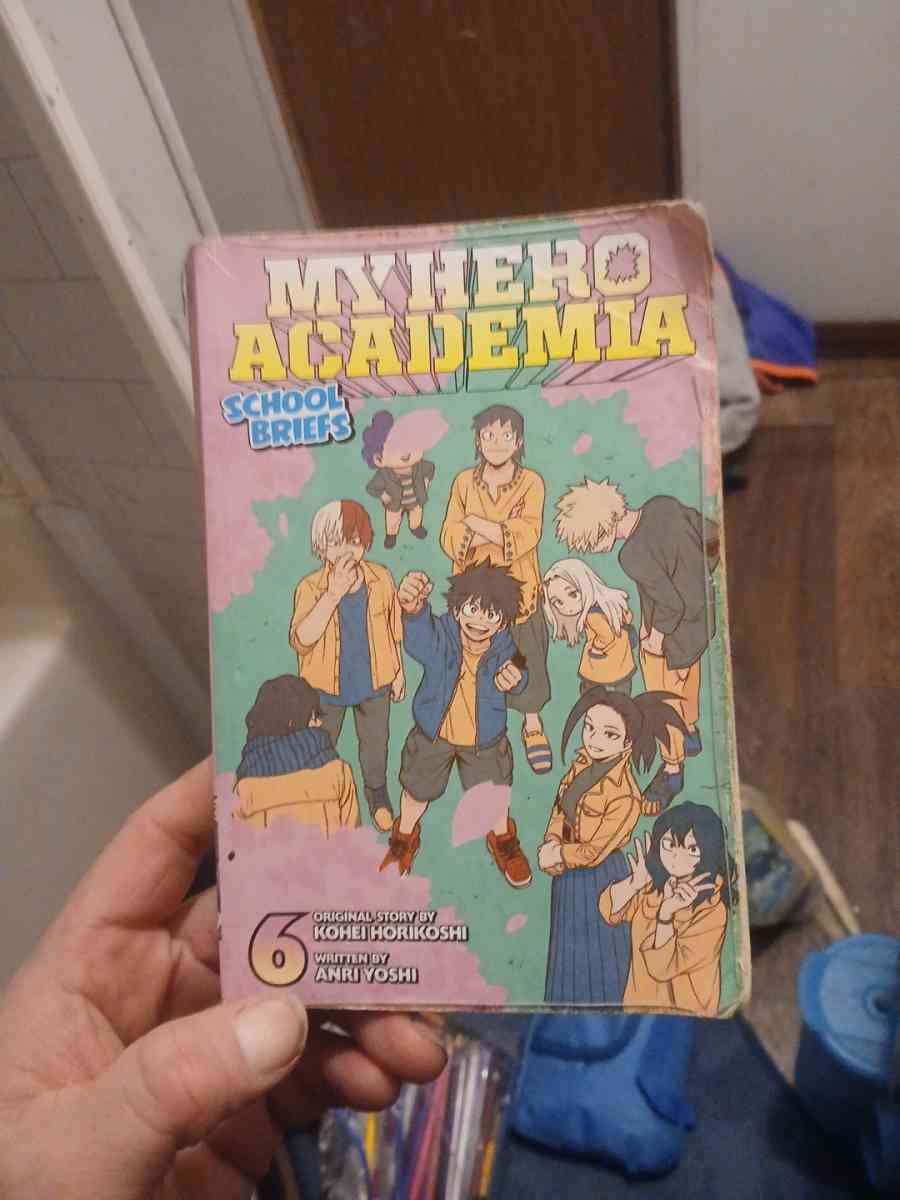 a box set of expensive books and 3 anime books for cheap - Jasper, Alabama - FleaMarketBay