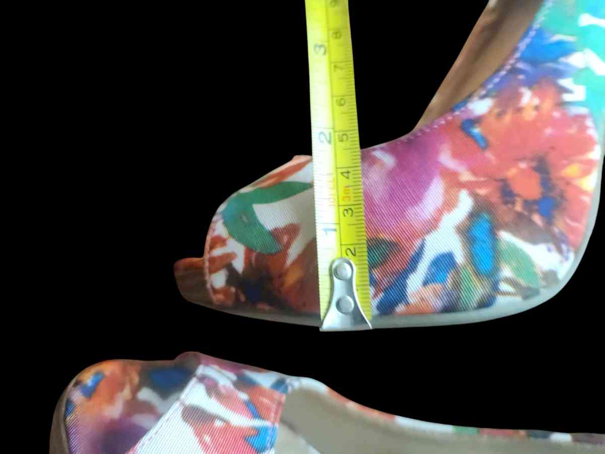 christian siriano heels - Selinsgrove, Pennsylvania