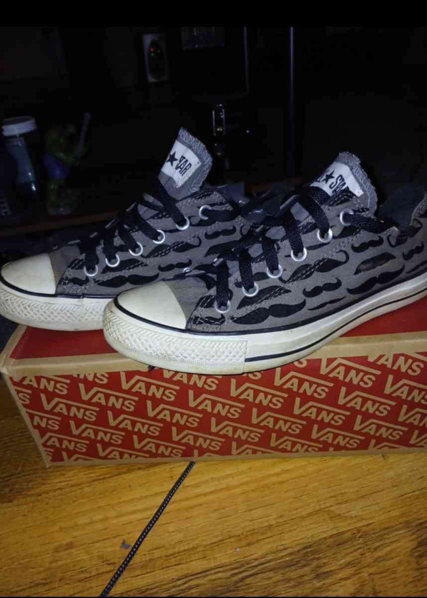 Converse size 10 5